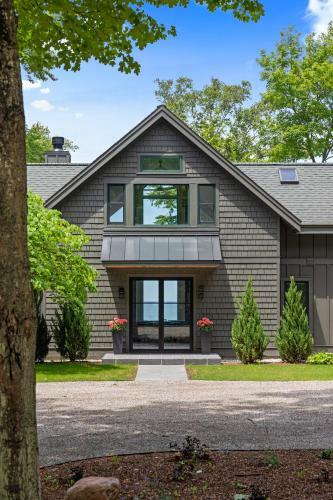 Lake Michigan - Private Waterfront Home