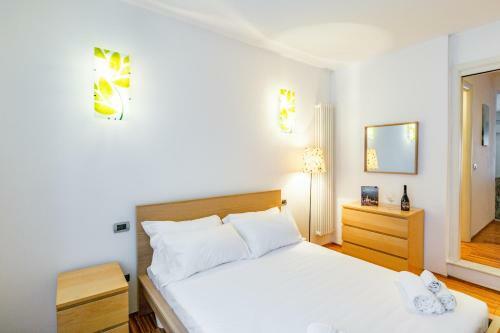 Ponte Solferino Bright & Cozy Apartment