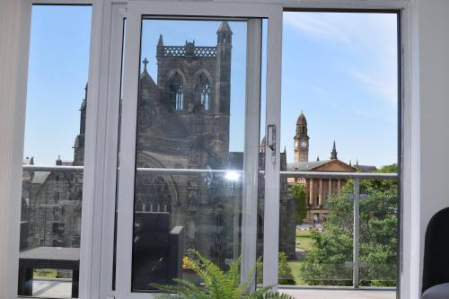Lovely 2-bed Apartment In Paisley