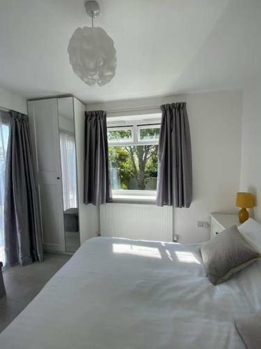 Apartamento Dingley Dell - Superbly Located Private Accommodation