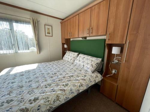 Tower View Pevensey Bay Holiday Park Beach