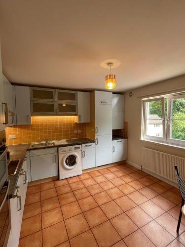Lovely 2 Bedroom 2 Bathroom Executive Apartment