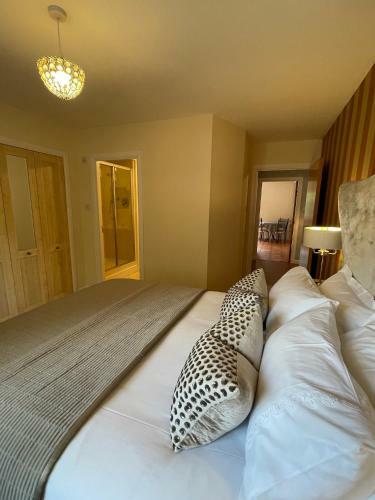 Lovely 2 Bedroom 2 Bathroom Executive Apartment