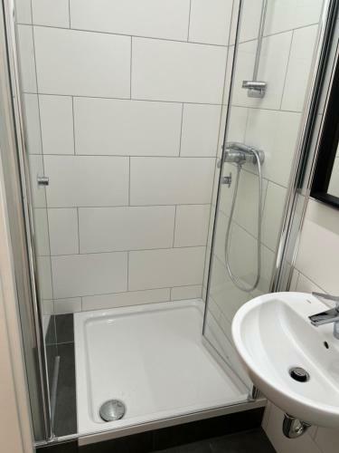 Hostal Olymp Wettenberg - Monteurzimmer