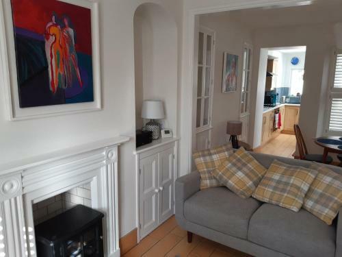 Sanderling - Grade 2 Listed Georgian Townhouse By The Sea