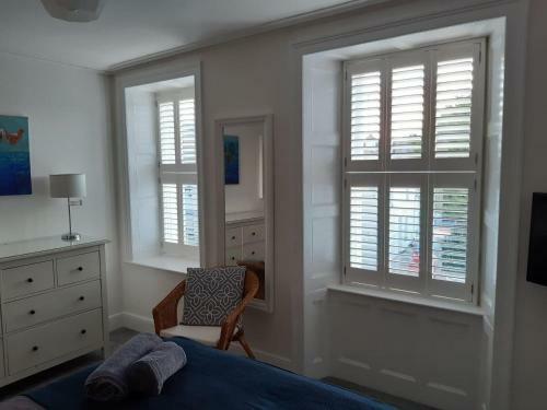 Sanderling - Grade 2 Listed Georgian Townhouse By The Sea