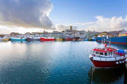 Charming Two Bed House In Central Penzance