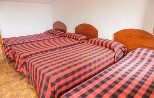 Nice Home In Pe��scola With 3 Bedrooms #246