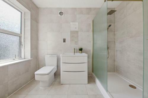 Apartamento Stunning Studio Flat With Parking