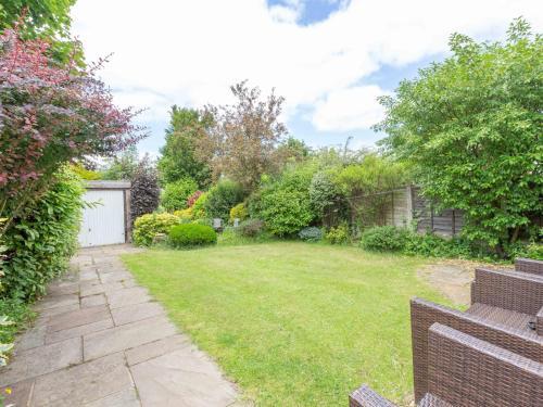 Pass The Keys Family Friendly Home With Free Parking