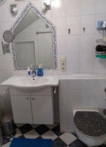 Apartamento Ferienwohnung Waldk�uzle27