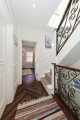 The Eagles 4 Bedroom Town House