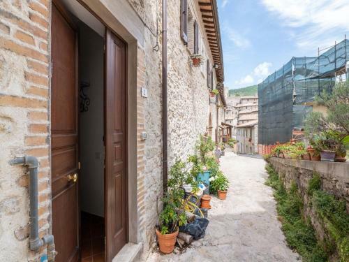 Inviting Apartment In Umbria With Garden