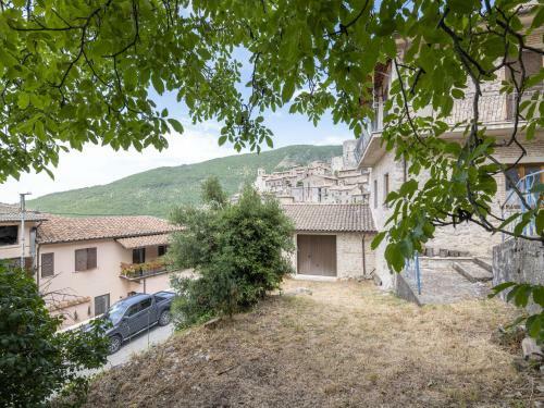 Inviting Apartment In Umbria With Garden