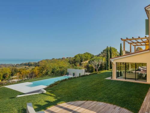 Luxurious Villa In Civitanova Marche With Private Pool