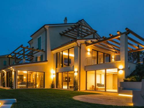 Luxurious Villa In Civitanova Marche With Private Pool
