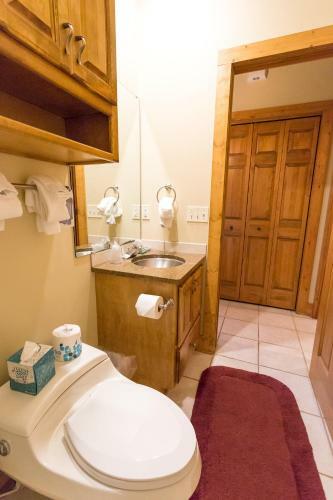 Interlachen Unit 4