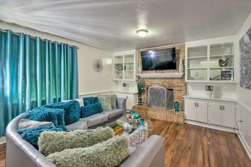 Modern Jackson Townhome About 6 Mi To Downtown!