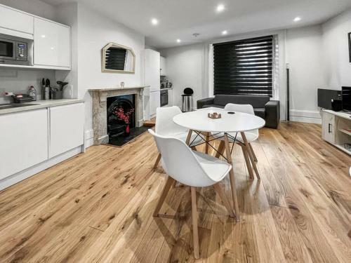 Apartamento Bright And Spacious 1-bdr Flat W/ Free Parking
