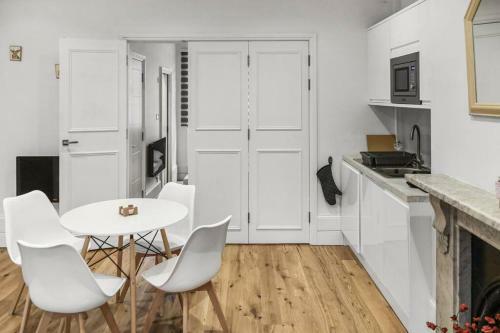 Apartamento Bright And Spacious 1-bdr Flat W/ Free Parking