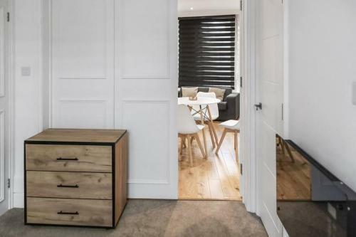 Apartamento Bright And Spacious 1-bdr Flat W/ Free Parking