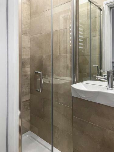 Apartamento Bright And Spacious 1-bdr Flat W/ Free Parking