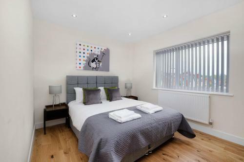Oxford Rd 2 Bed Serviced Apartment 06 With Parking, Reading