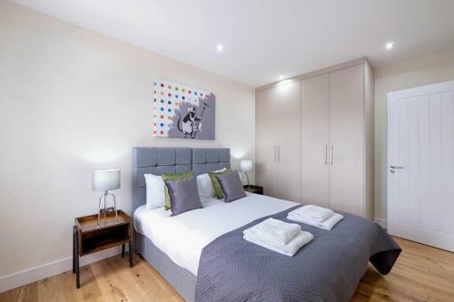Oxford Rd 2 Bed Serviced Apartment 06 With Parking, Reading
