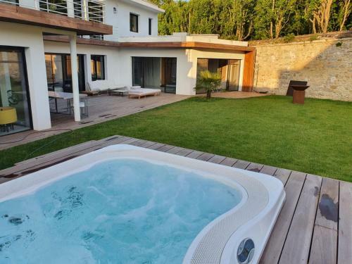 Magnifique Villa Avec Piscine