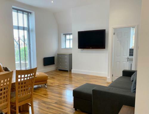 A Spacious, High End, One Bedroomed Apartment 5
