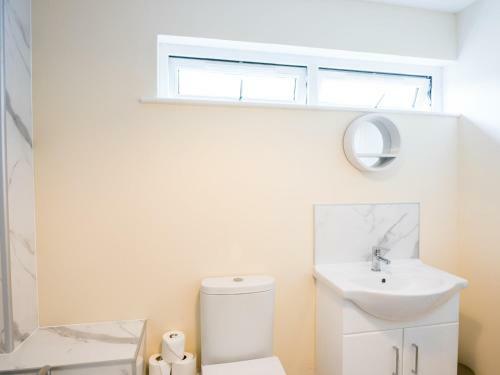 Pass The Keys Refurbished 3 Bedroom House In St Andrews