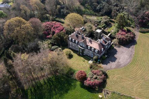 Villa Cornish Manor House