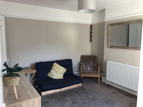 Hostal Entire Home In St Ives With Off Road Parking