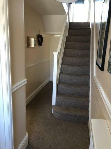 Hostal Entire Home In St Ives With Off Road Parking