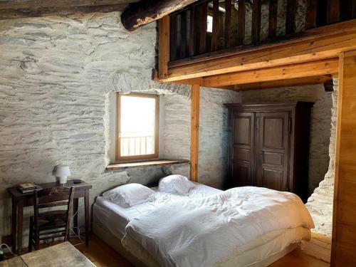 Unique Two-bedroom Chalet, 180� Degrees View