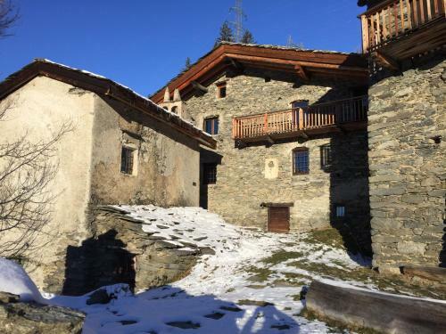 Unique Two-bedroom Chalet, 180� Degrees View