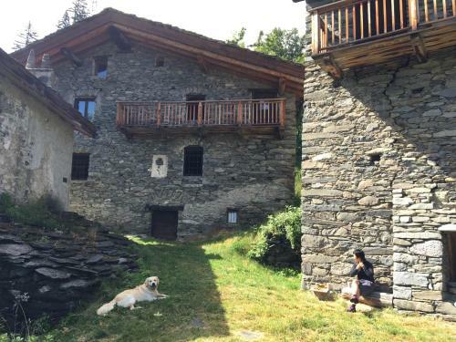 Unique Two-bedroom Chalet, 180� Degrees View