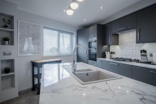 Gower View - 4 Bedroom Luxurious Holiday Home - Saundersfoot