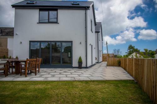 Gower View - 4 Bedroom Luxurious Holiday Home - Saundersfoot