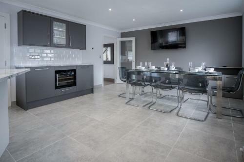 Gower View - 4 Bedroom Luxurious Holiday Home - Saundersfoot