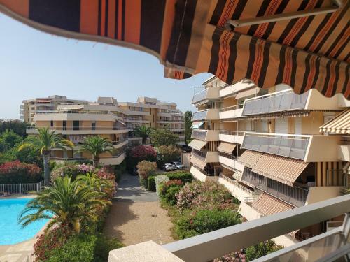 Apartamento Miougrano 2 Pieces Climatise 47m2 Piscine, Parking