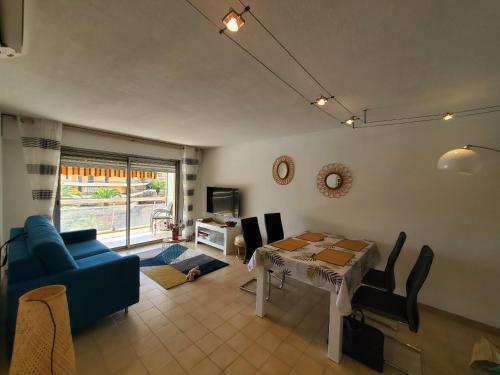 Apartamento Miougrano 2 Pieces Climatise 47m2 Piscine, Parking