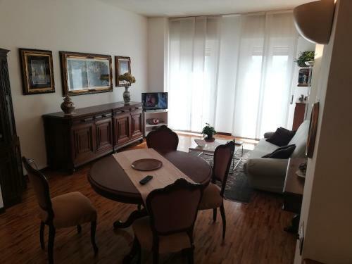 Classic Rho Apartment