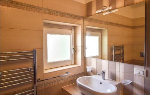 Awesome Apartment In Ricadi With Wifi And 2 Bedrooms