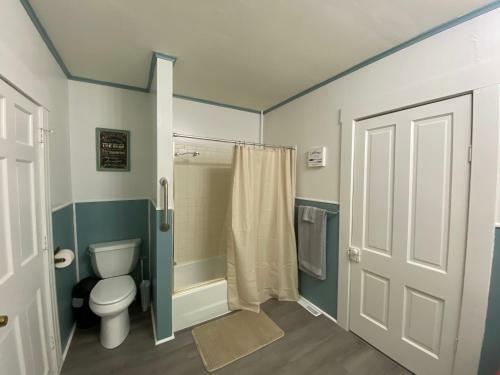 White House Lodge-canal Street Cottage