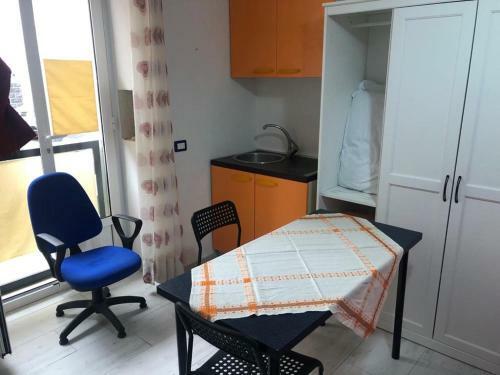 Hostal Monolocale Full Optional-l I A B E L -centro Corso Italia Ragusa