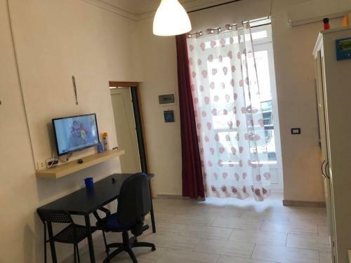 Hostal Monolocale Full Optional-l I A B E L -centro Corso Italia Ragusa
