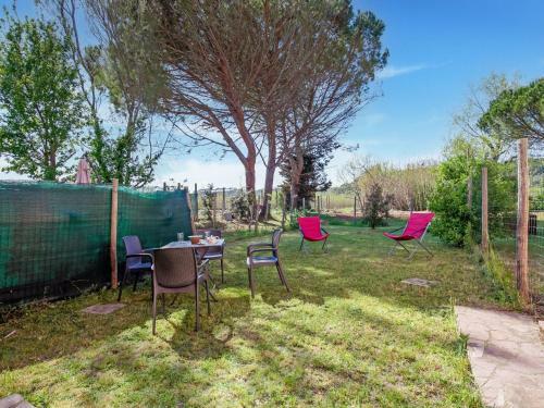 Tranquil Apartment In Riparbella With Garden