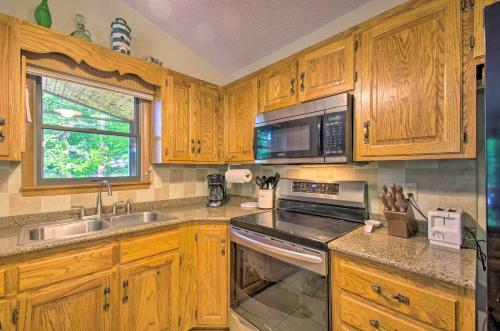 Lakefront Eldon Home With Private Boat Dock!