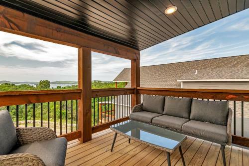 Lakeside Retreat Home